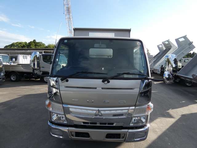Mitsubishi Fuso Canter 4