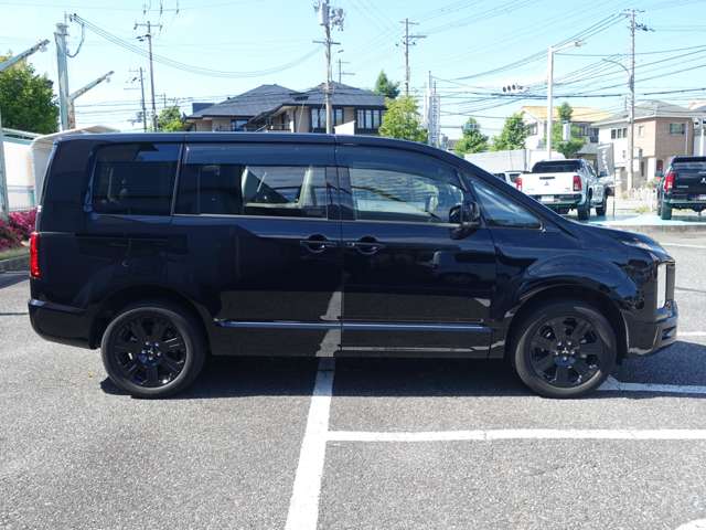Mitsubishi Delica D:5 5