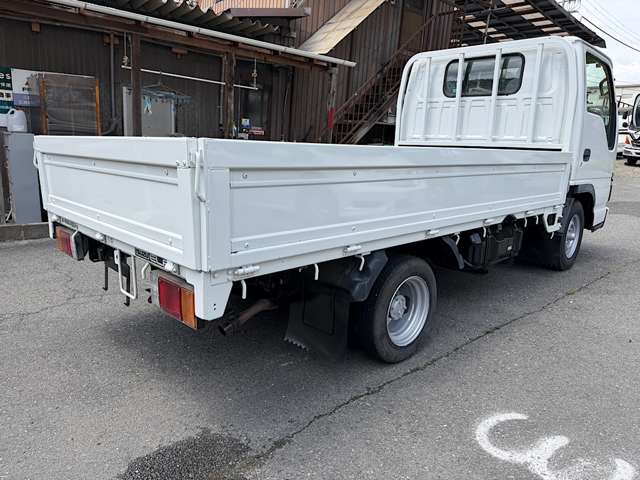 Isuzu Elf 8