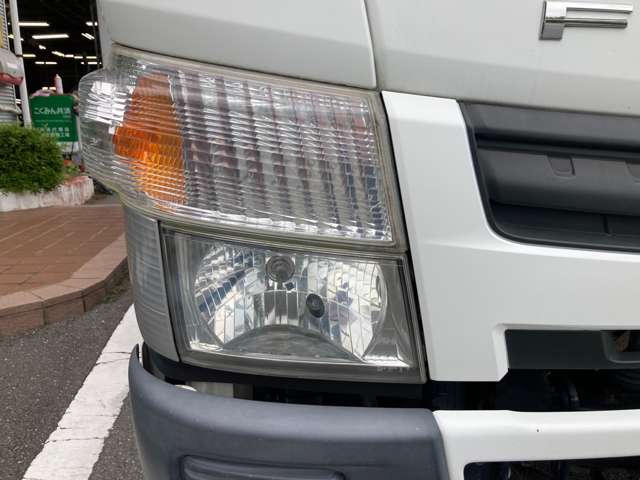 Mitsubishi Fuso Canter 11