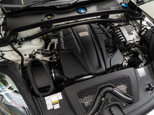 Porsche Macan 11