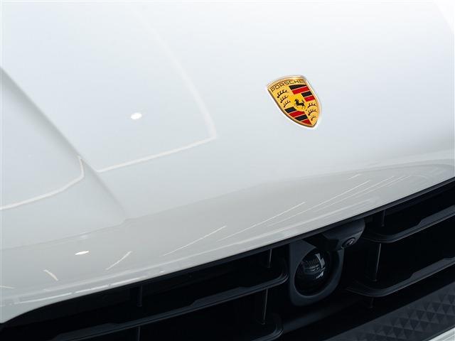 Porsche Macan 9