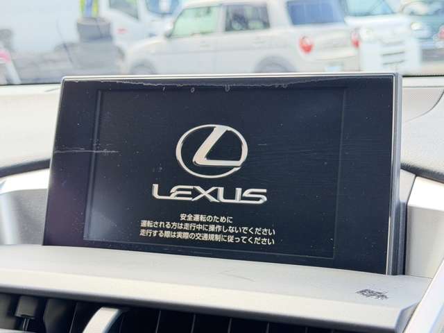 Lexus NX 6