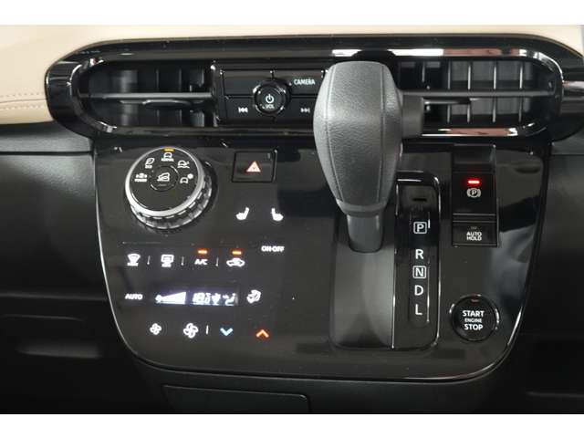 Mitsubishi Delica Mini 12