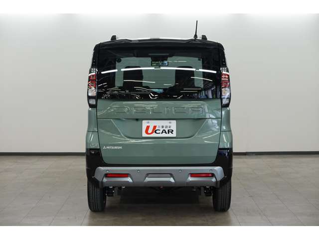 Mitsubishi Delica Mini 8