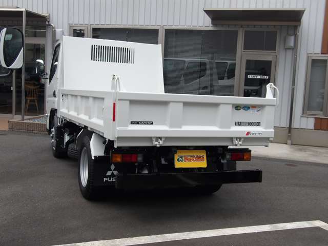 Mitsubishi Fuso Canter 11