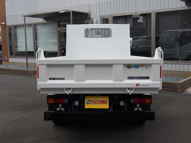 Mitsubishi Fuso Canter 10