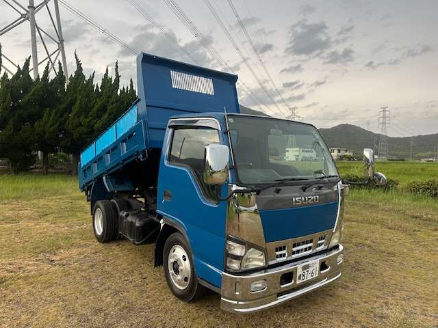 Isuzu Elf 8