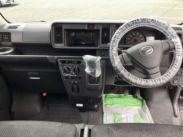Daihatsu Hijet Cargo 4