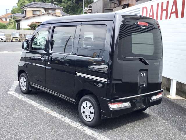 Daihatsu Hijet Cargo 9