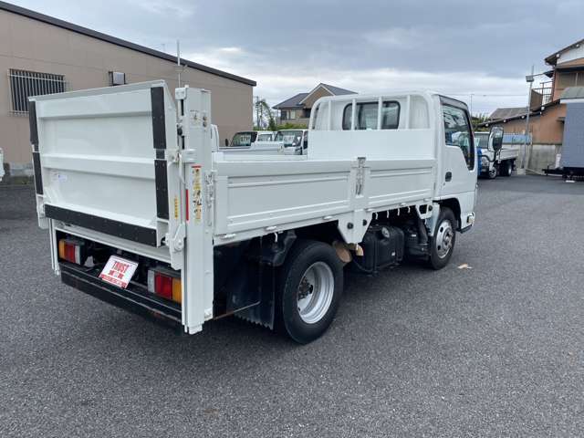 Isuzu Elf 10