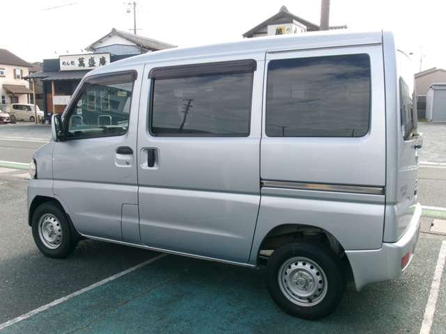 Nissan NV100 Clipper 8