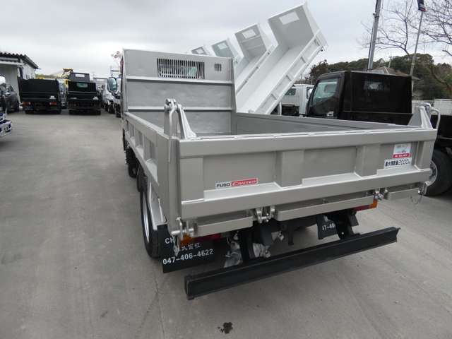 Mitsubishi Fuso Canter 7
