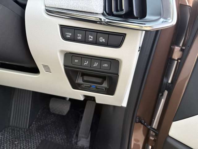 Mazda CX-80 11