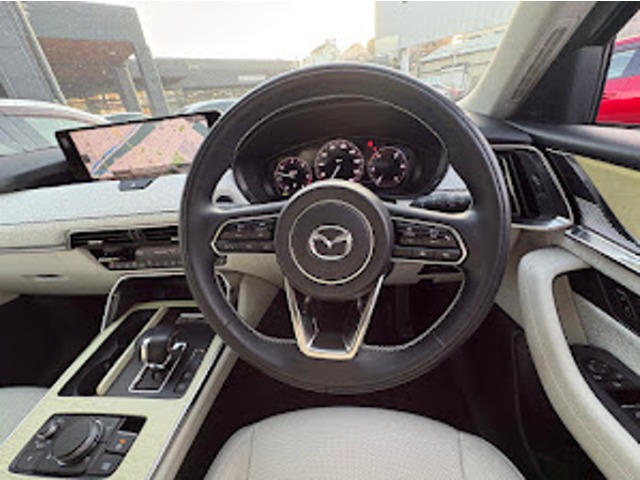 Mazda CX-80 4