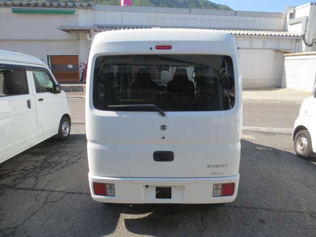 Suzuki Every 11