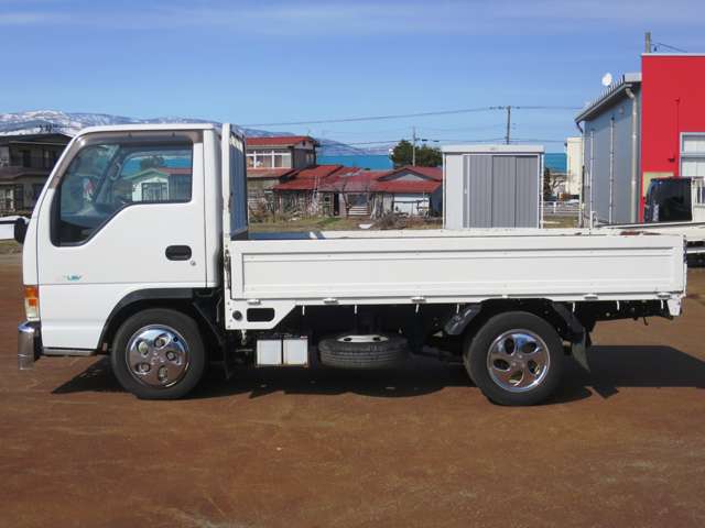 Isuzu Elf 5