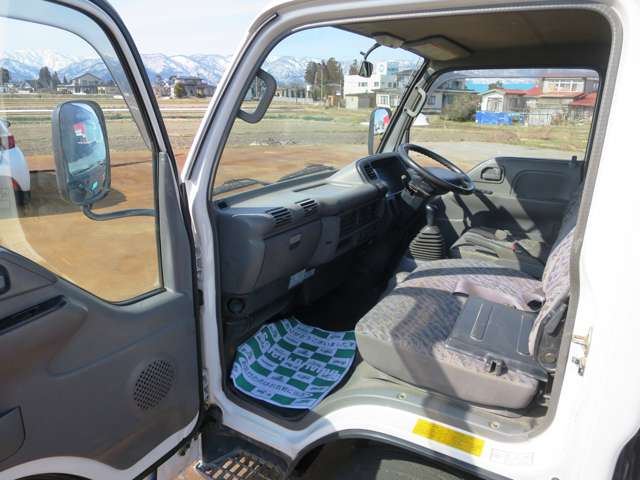Isuzu Elf 6
