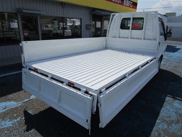 Mazda Bongo Truck 6