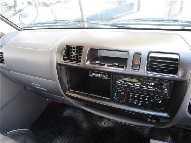 Mazda Bongo Truck 10