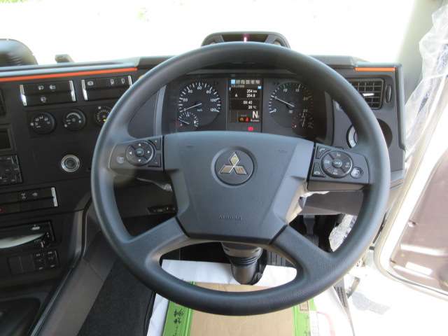 Mitsubishi Fuso Super Great 12