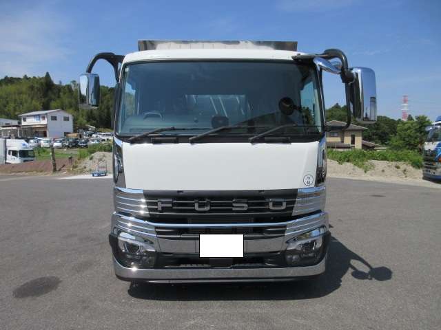 Mitsubishi Fuso Super Great 2