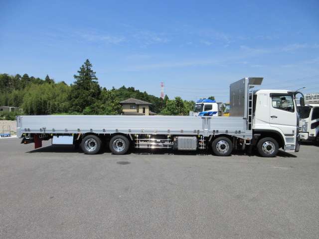 Mitsubishi Fuso Super Great 7