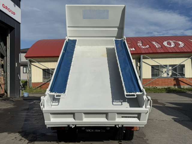 Hino Dutro 7