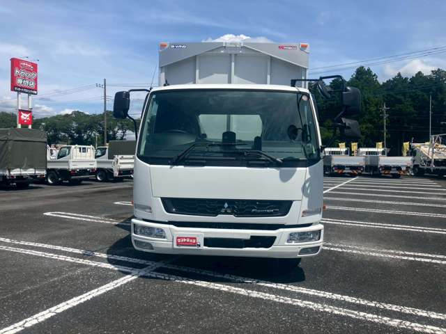 Mitsubishi Fuso Fighter 2