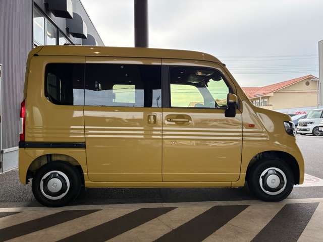 Honda N-VAN 8