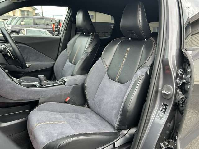 Lexus LBX 6