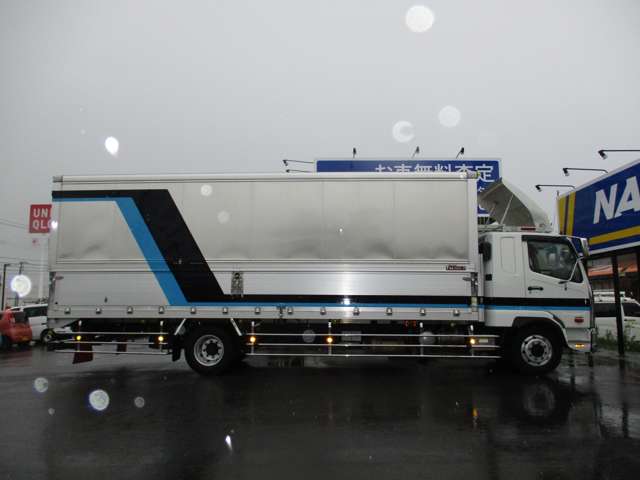 Mitsubishi Fuso Fighter 12