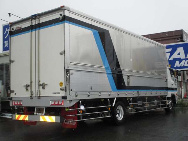 Mitsubishi Fuso Fighter 8