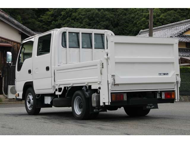 Isuzu Elf 8