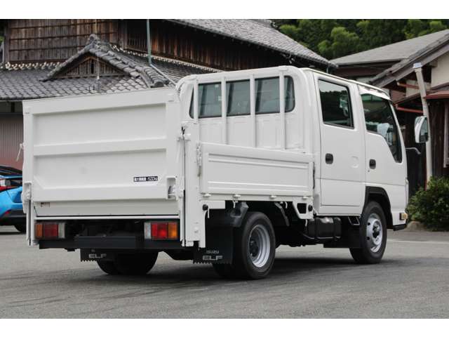Isuzu Elf 9