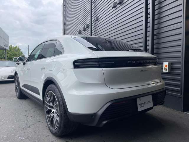 Porsche Macan 4