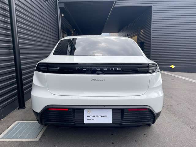 Porsche Macan 5