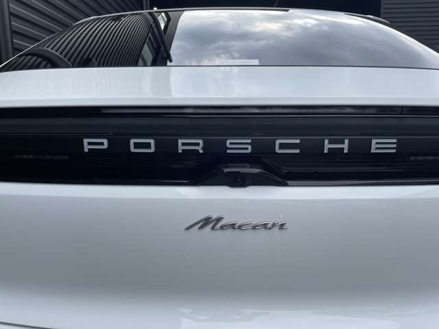 Porsche Macan 9