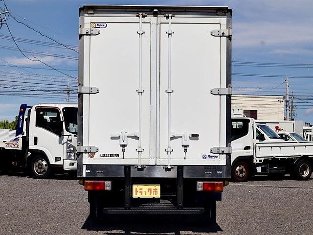 Hino Dutro 6