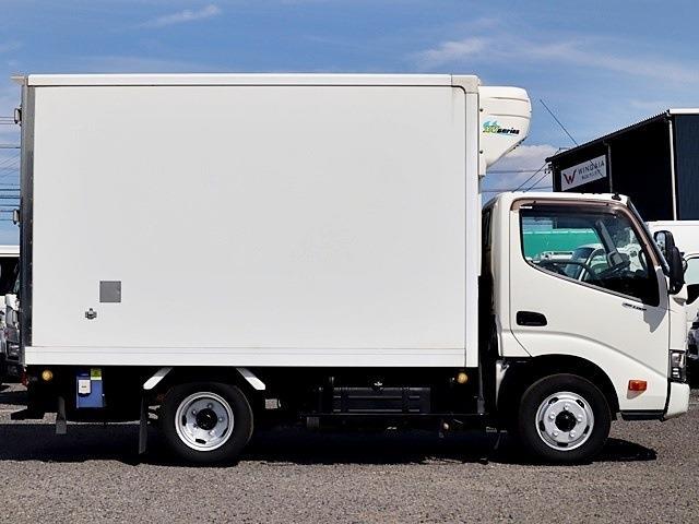 Hino Dutro 8