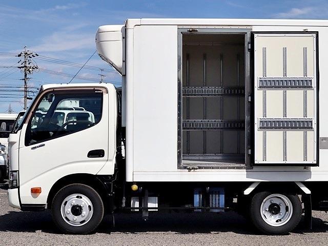 Hino Dutro 10