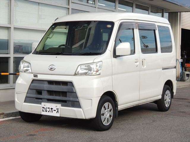 Daihatsu Hijet Cargo 8