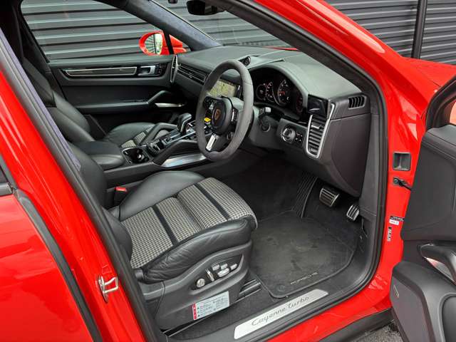 Porsche Cayenne Coupe 10