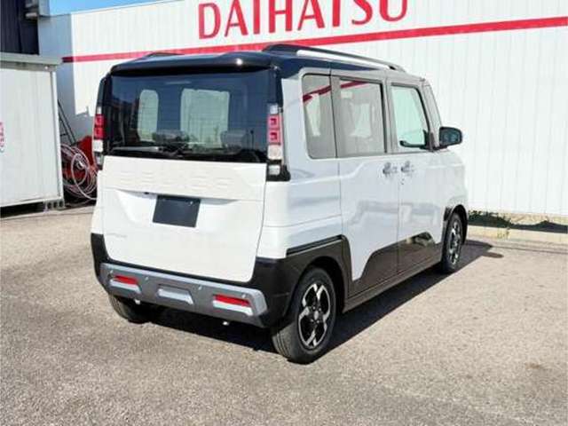 Mitsubishi Delica Mini 6