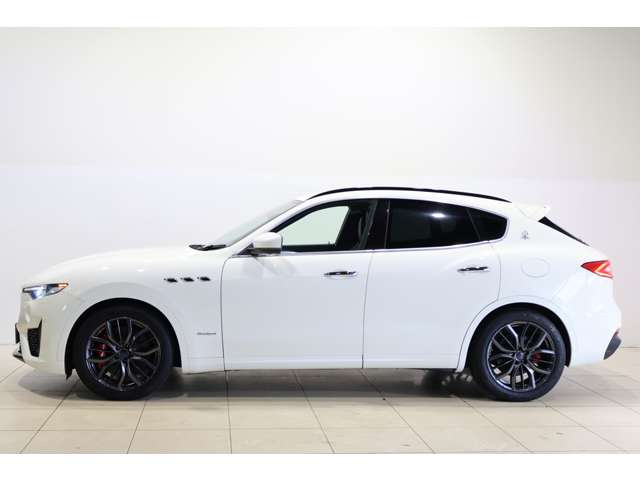 Maserati Levante 11