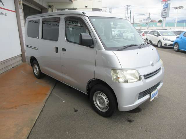 Toyota Town Ace Van 3