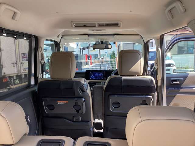Mitsubishi Delica Mini 5