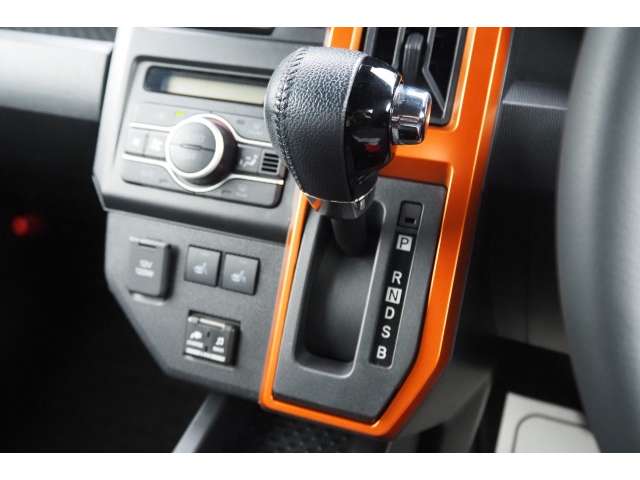 Daihatsu Taft 12