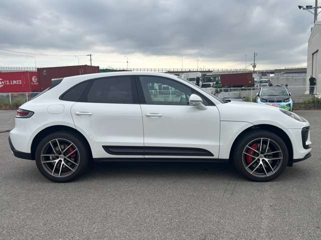Porsche Macan 8