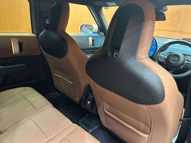 MINI Countryman 8
